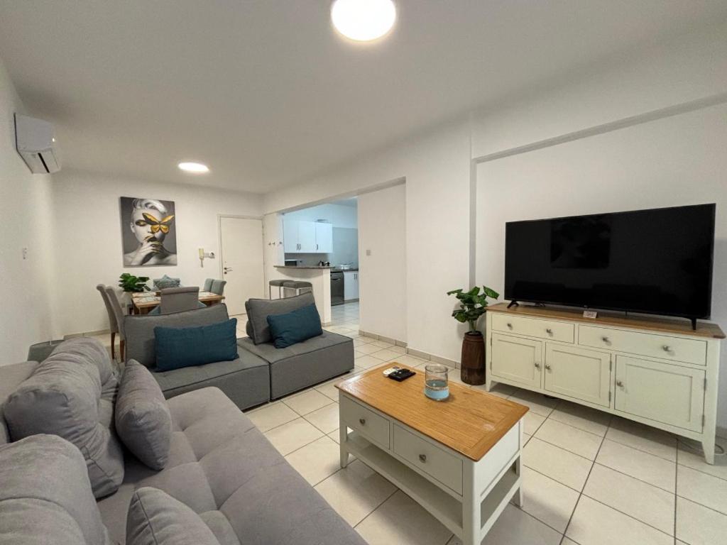 Cozy Apartment In Paphos Beautiful Complex Exterior foto