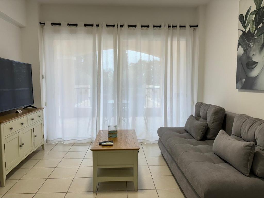 Cozy Apartment In Paphos Beautiful Complex Exterior foto